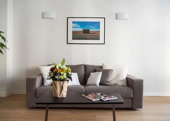 Brand New Apt , City Life District
